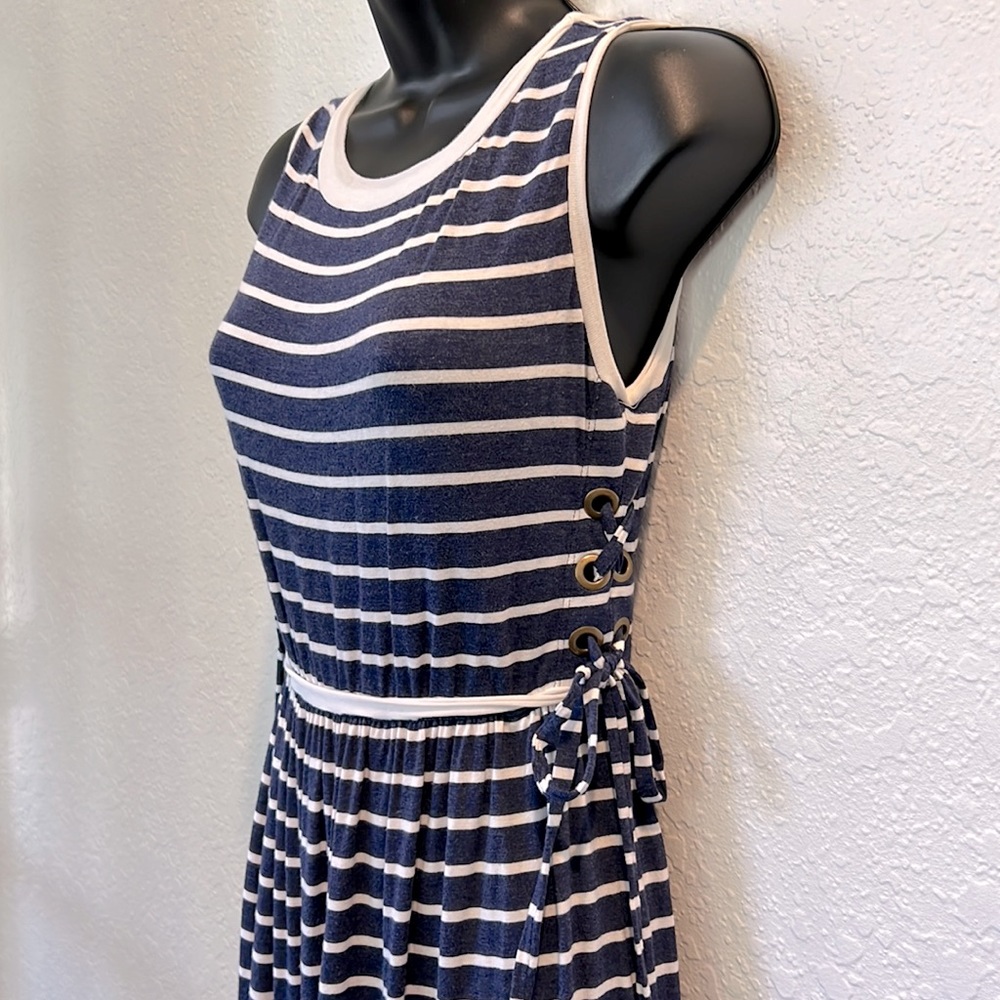 MAXSTUDIO Ladies soft jersey pullover dress grommet lace up sides size Small‎